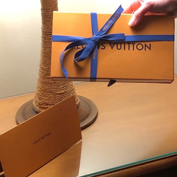 Meet your Posher, Nakida - Picture 1 of 1